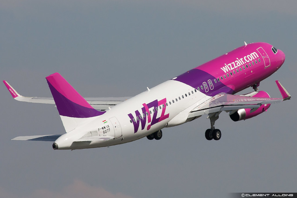 "Wizz Air Hungary Airbus A320-232(WL) cn 6077 F-WWIK // HA-LYA" by Clément Alloing - CAphotography is licensed under CC BY-NC-ND 2.0
